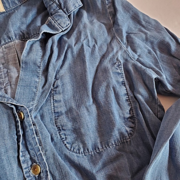 ANTHRO Cloth & Stone Chambray Bell Sleeve Top XS - Picture 4 of 8